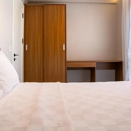 Flat W Balcony 4 Min To In Apartamento *