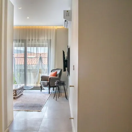 Flat W Balcony 4 Min To In Apartmán *